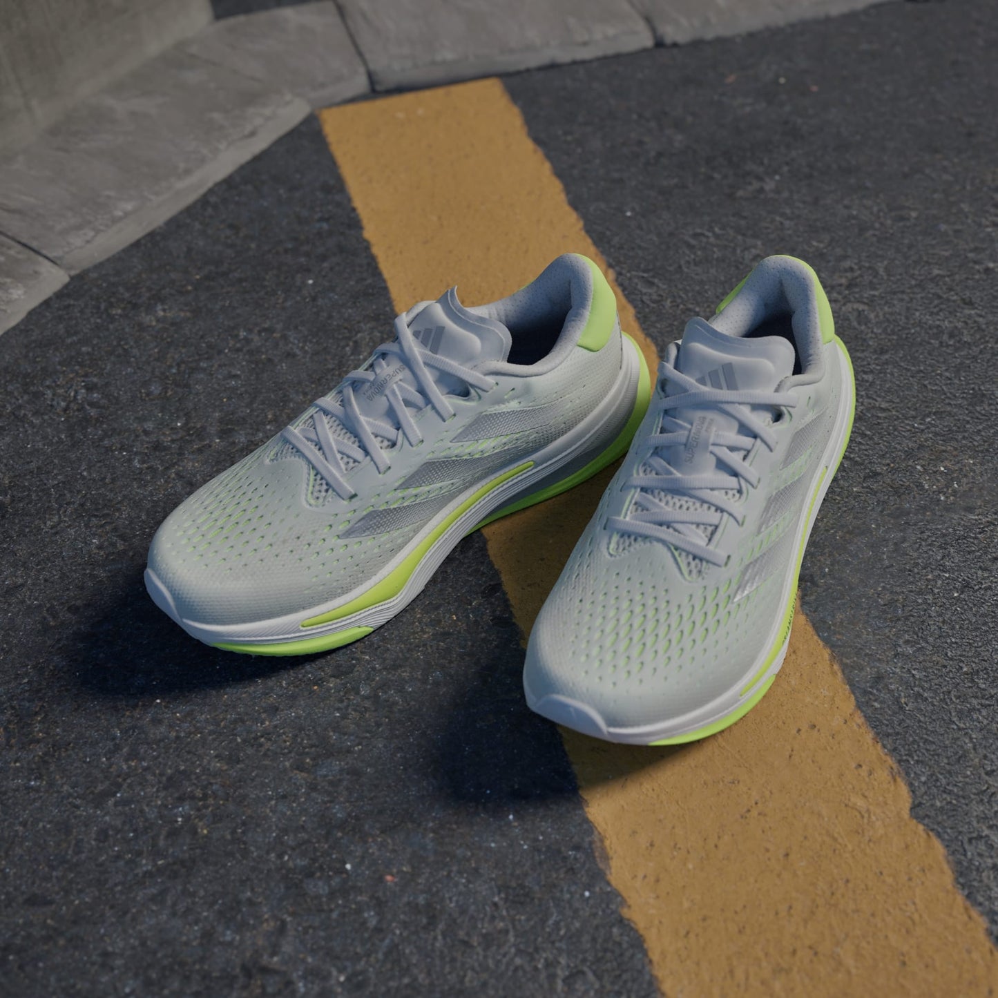 ADIDAS SUPERNOVA